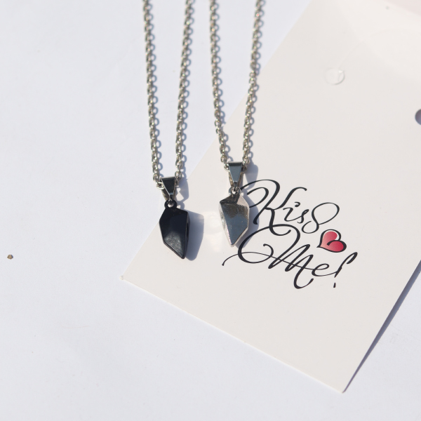 2Pcs Black & Silver Couple Magnetic Heart Attach Pendant Necklaces For Men and Women
