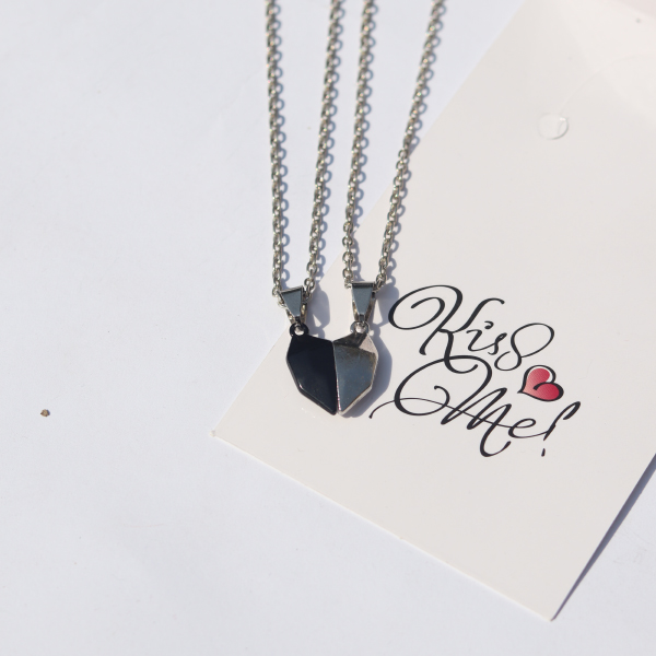 2Pcs Black & Silver Couple Magnetic Heart Attach Pendant Necklaces For Men and Women
