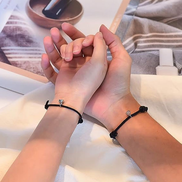 Black & Black Adjustable Couples Magnetic Bracelets- Mutual Attraction Relationship Bracelets for Girls and Boys