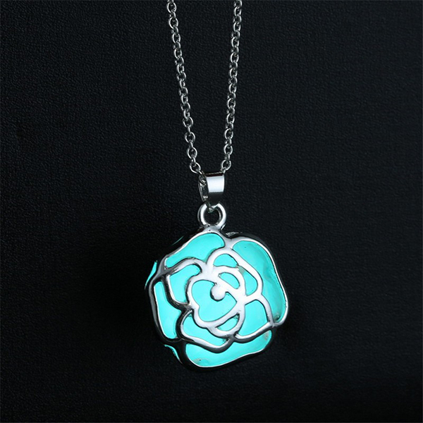 New Fashion Rose Shape Luminous Blue Pendant Necklace For Women - Beautiful Flower Pendant 