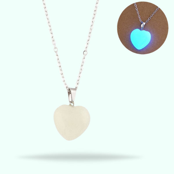 trendy-blue-luminous-heart-shaped-pendant-necklaces-glow-in-the-dark-heart-necklace-for-women